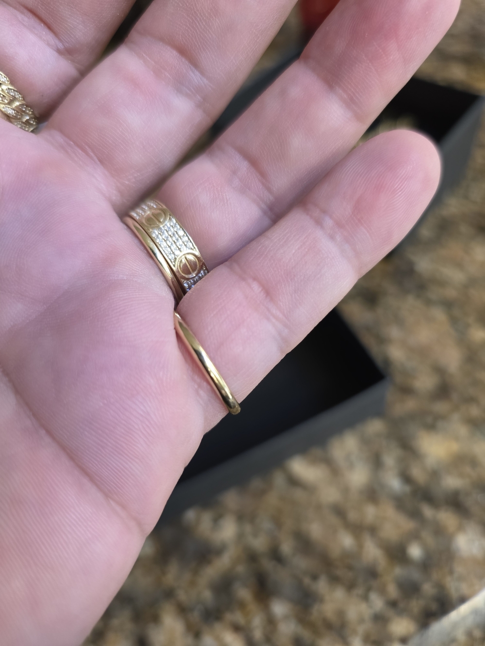 10k Gold Classic Vintage Thin Ring - Size 8 - Picture 6 of 7